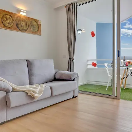 Studio, Pools, Terrace, Air Con, Fiber