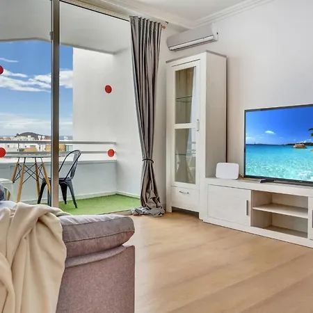 Apartment Studio, Pools, Terrace, Air Con, Fiber *