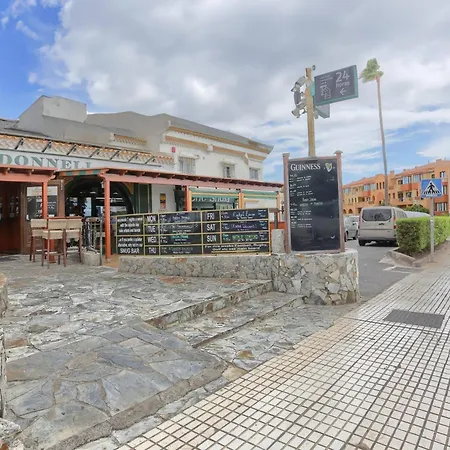 Studio, Pools, Terrace, Air Con, Fiber *