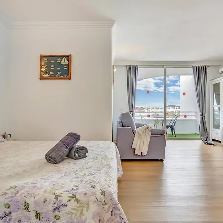 Studio, Pools, Terrace, Air Con, Fiber Apartament