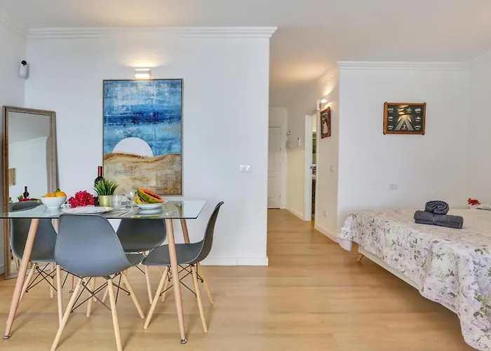 Studio, Pools, Terrace, Air Con, Fiber Apartament